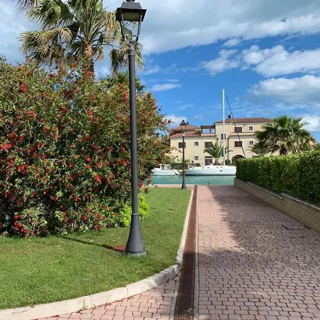 شقة Spettacolare Vista Mare Marinagri Luxury Sea View بوليكورو